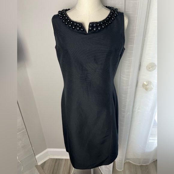 NWT Talbots Size 8P Petites Black Sleeveless Shift Dress Embellished Neckline - Picture 3 of 10